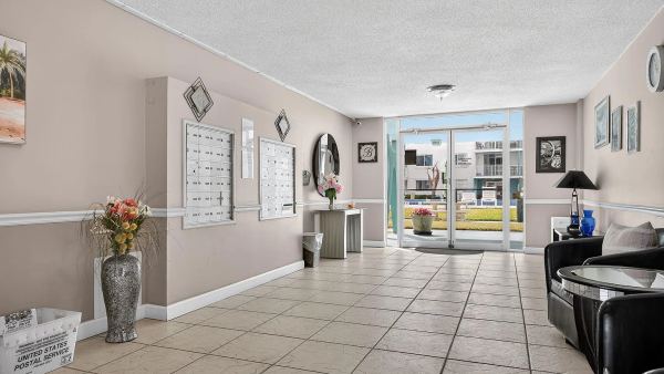 Bellair North Lobby, Photo Credit: Adam Posey, 386 Productions